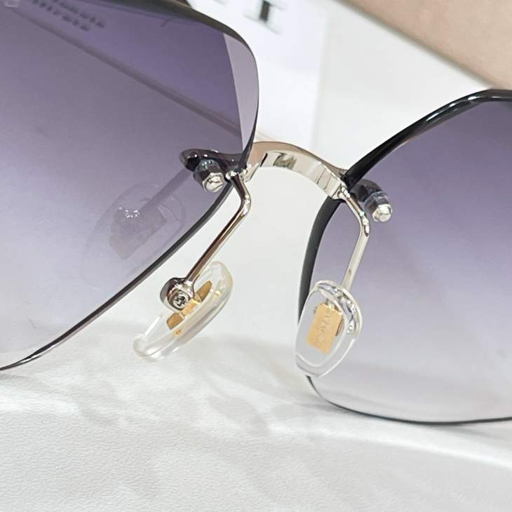 Picture of Bvlgari Sunglasses _SKUfw80535480fw